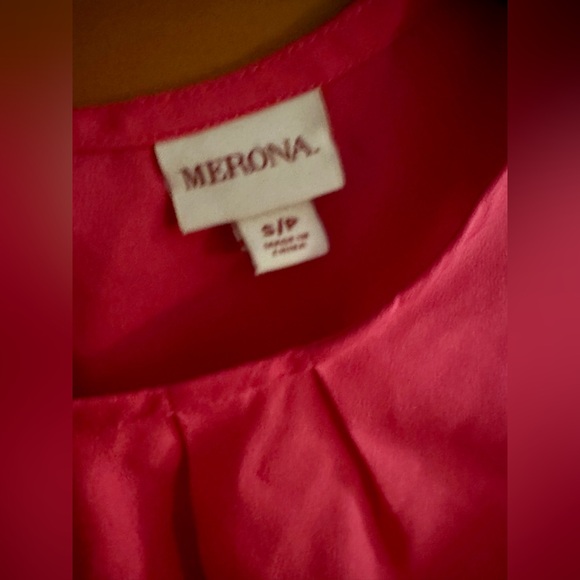 Women’s Merona sleeveless blouse - Picture 2 of 3